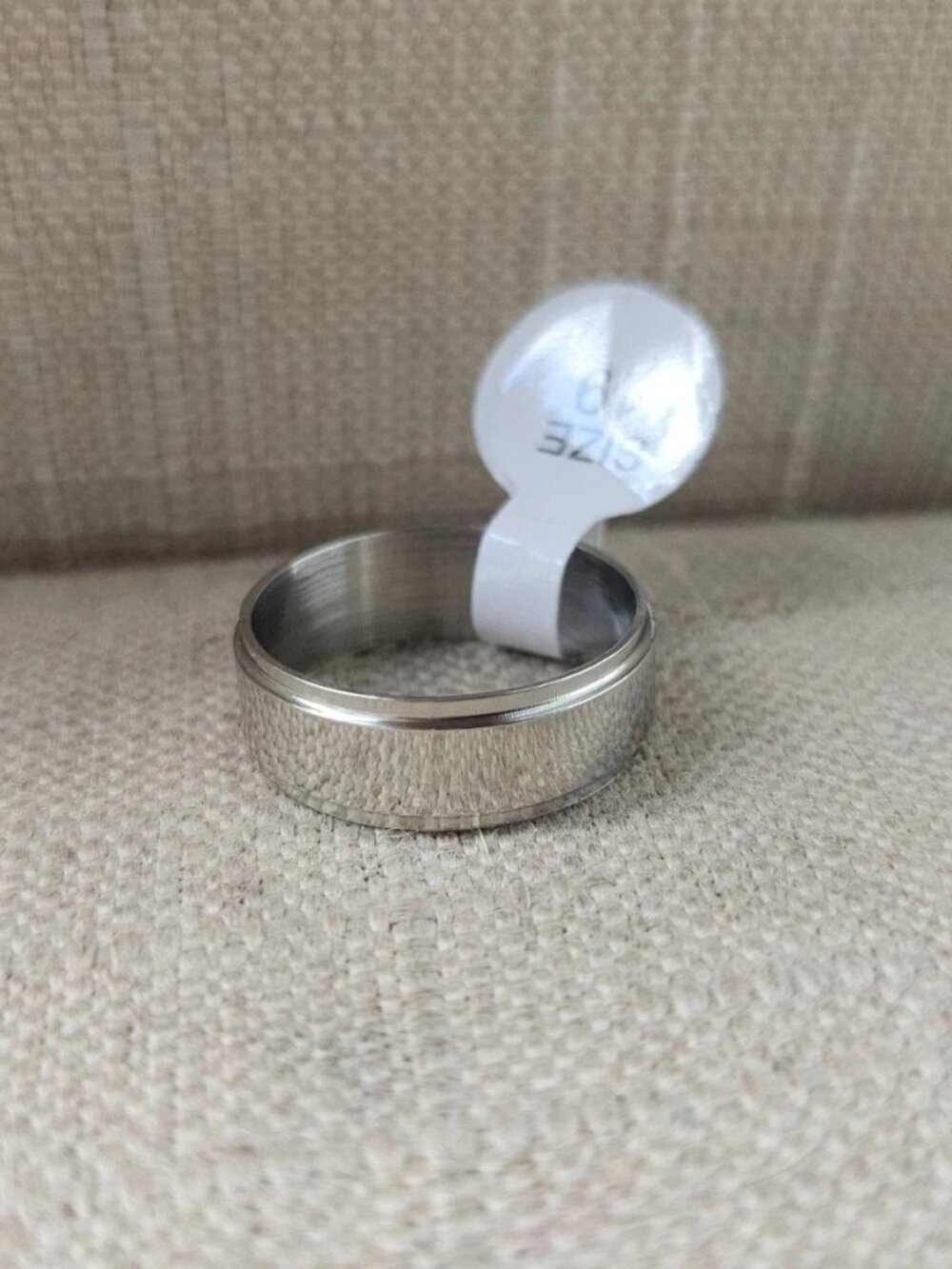 Fashion Ring Band Silver Tone Fashion Finger Jewelry Stainless Steel Size 8.5 - Picture 8 of 10